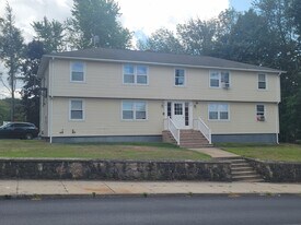 65 Cowesett Ave, Unit 1st in West Warwick, RI - Building Photo