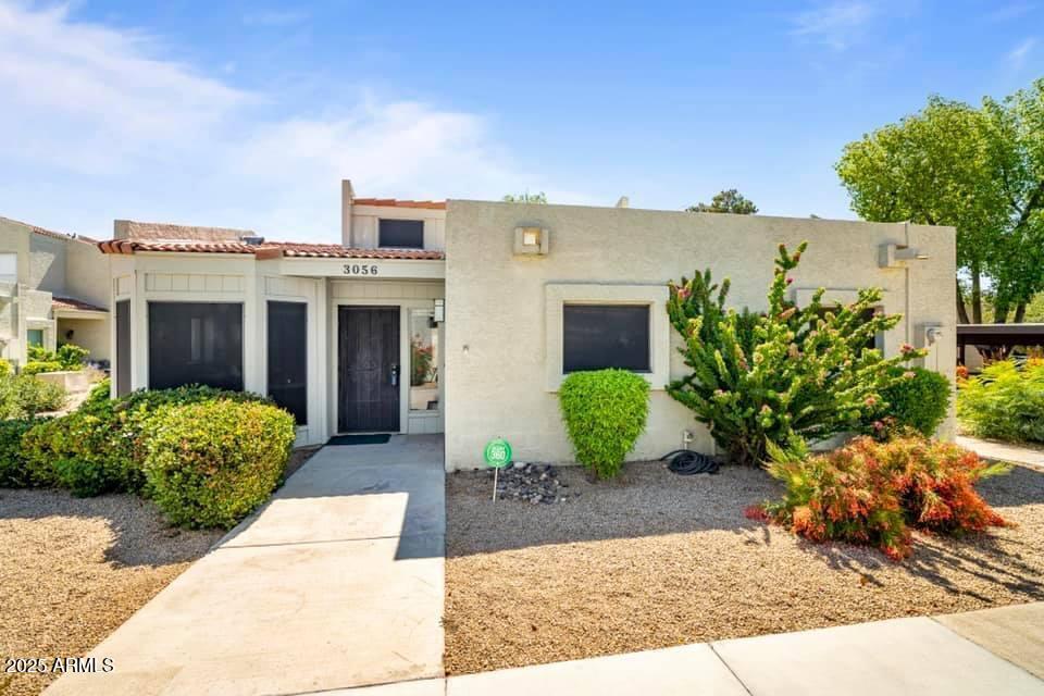 3056 E Cannon Dr in Phoenix, AZ - Building Photo