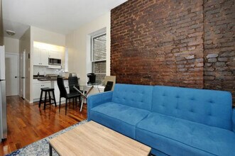 348 E 34th St in New York, NY - Building Photo - Building Photo