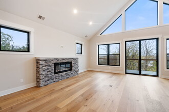 835 Fairview Ave NE, Unit 1 in Grand Rapids, MI - Building Photo - Building Photo