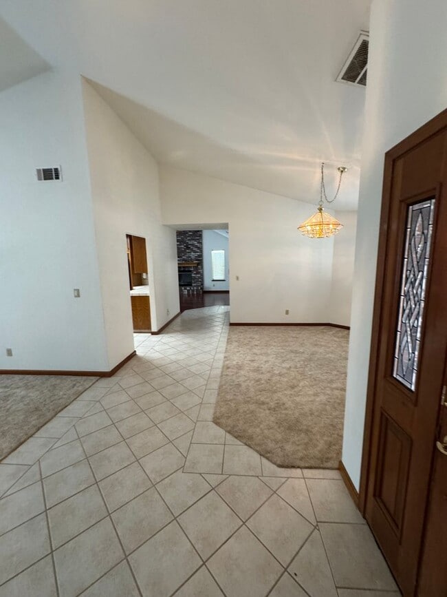 2119 St Anton Dr in Lodi, CA - Building Photo - Building Photo