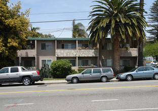 95 S Ann St in Ventura, CA - Foto de edificio - Building Photo