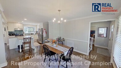 2206 Acacia Dr in Wilmington, NC - Building Photo - Building Photo