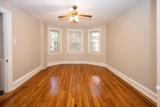 Wayne Walnut Apartments in Philadelphia, PA - Building Photo - Building Photo