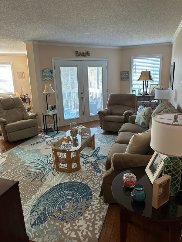 property at 1500 Cenith Dr