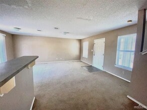 13 Magnolia St in Mission, TX - Building Photo - Building Photo