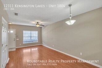 12311 Kensington Lakes Dr in Jacksonville, FL - Foto de edificio - Building Photo