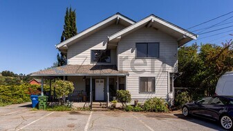 196 Browns Valley Rd in Watsonville, CA - Building Photo