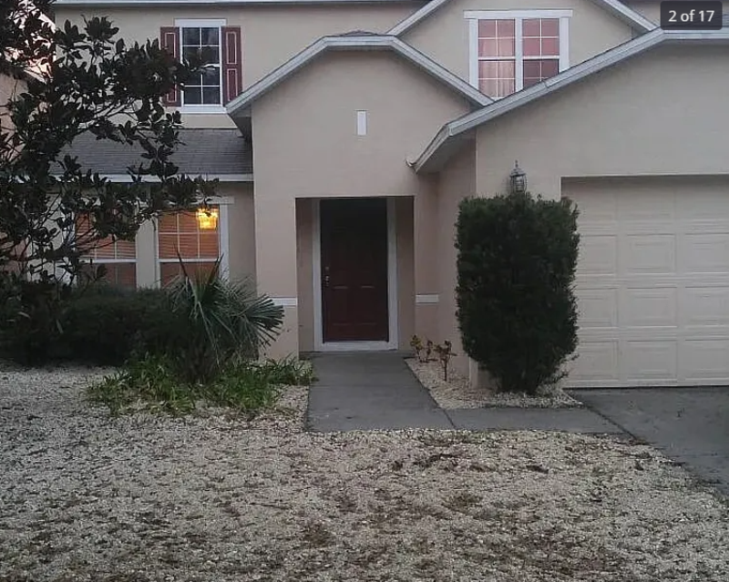 10325 Boyette Creek Blvd in Riverview, FL - Building Photo