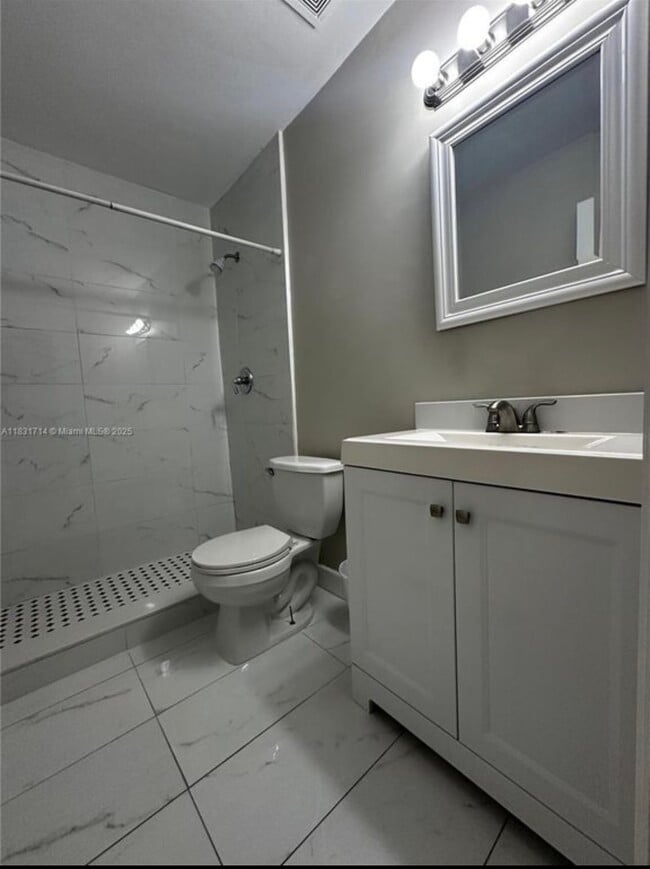 20500 SW 92nd Pl in Cutler Bay, FL - Building Photo - Building Photo