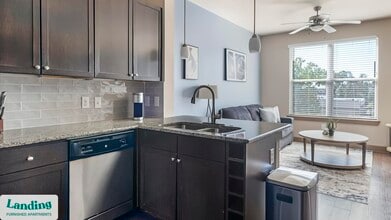 13920 Mandolin Dr, Unit 2-2221 in Houston, TX - Building Photo - Building Photo