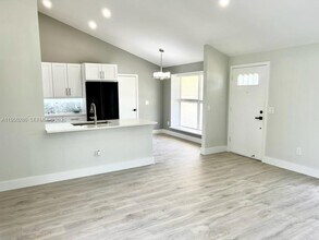 23260 New Coach Way in Boca Raton, FL - Building Photo - Building Photo