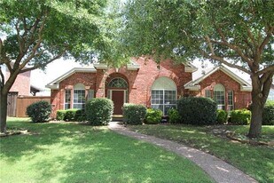 9814 Honeysuckle Dr in Frisco, TX - Building Photo