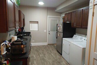 2041 W McLean Ave in Chicago, IL - Building Photo - Building Photo