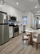 104 Wellington St N in Hamilton, ON - Building Photo - Building Photo