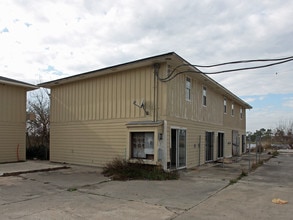 Acadian House Apartments in New Orleans, LA - Building Photo - Building Photo