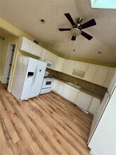 3900 W 17th St in Panama City, FL - Building Photo - Building Photo