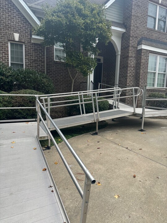 1029 Womble Rd in Nashville, NC - Foto de edificio