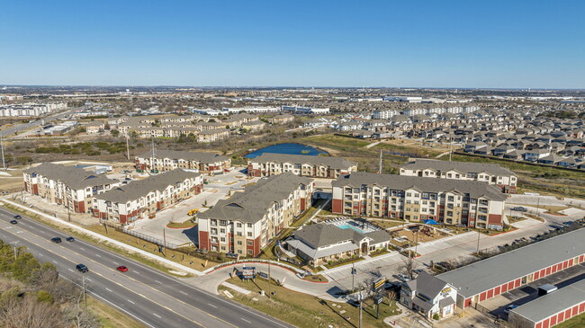 The James on Grand Avenue in Austin, TX - Building Photo - Building Photo