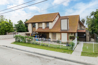 12122 Ferris Rd in El Monte, CA - Building Photo - Building Photo