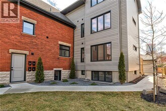 93 Louisa St in Kitchener, ON - Building Photo - Building Photo
