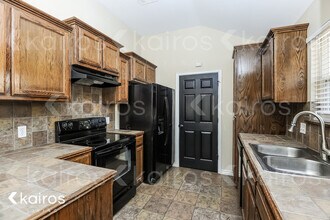 2416 Apple Way in Midwest City, OK - Building Photo - Building Photo