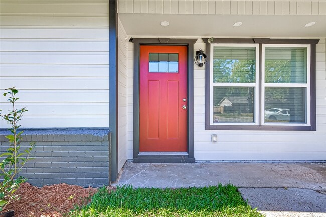 property at 10531 Royal Oaks Dr