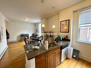 38 Newton St, Unit 1 in Boston, MA - Building Photo - Building Photo