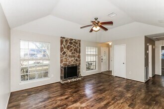 18714 Andalusian Dr, Unit 5 in Cypress, TX - Building Photo - Building Photo