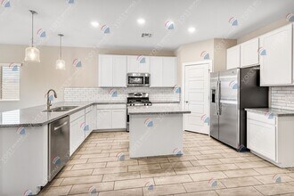 815 E Diamond Dr in Casa Grande, AZ - Building Photo - Building Photo