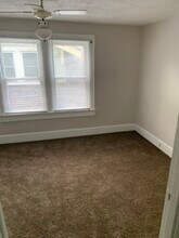 2350 Shelby St in Indianapolis, IN - Foto de edificio - Building Photo