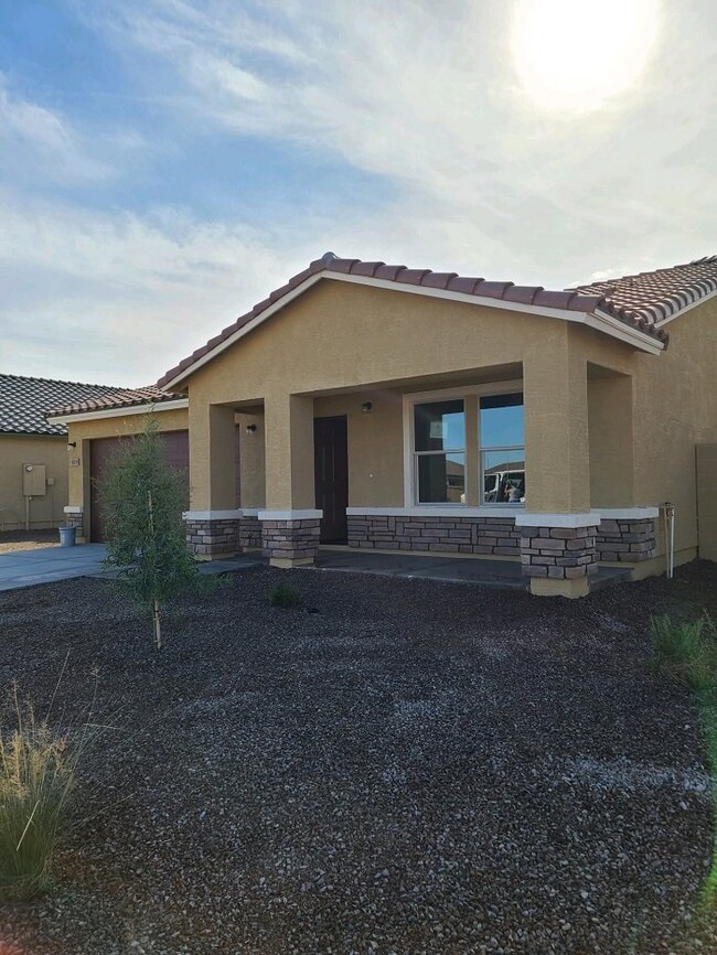 819 Silvercreek Ln in Casa Grande, AZ - Building Photo - Building Photo