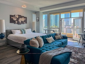 350 W Ash St, Unit 1009 in San Diego, CA - Building Photo - Building Photo