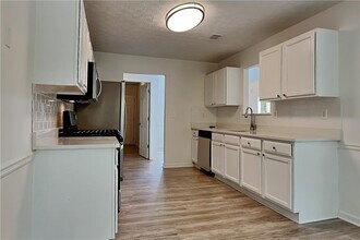 4206 Shoreside Cir SW in Snellville, GA - Building Photo - Building Photo