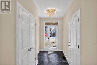 147 August Lily Crescent in Ottawa, ON - Building Photo - Building Photo