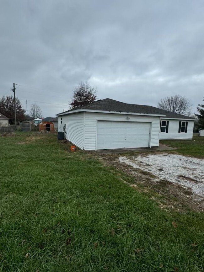 1501 S 18th Ave in Ozark, MO - Building Photo - Building Photo