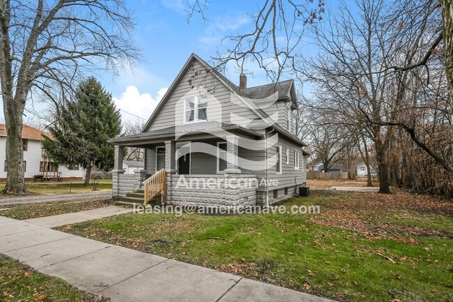 237 W Garfield Ave in Elkhart, IN - Building Photo - Building Photo