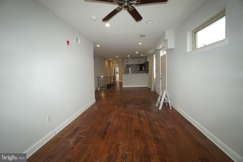 900 S 51st St, Unit 1 in Philadelphia, PA - Building Photo