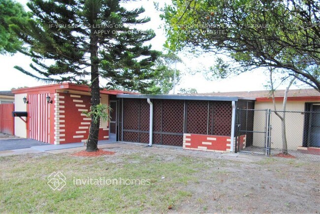 3661 SW 3rd St in Fort Lauderdale, FL - Building Photo - Building Photo