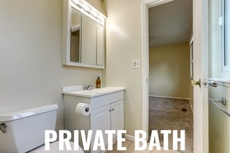 15054 E Dartmouth Ave, Unit 2 in Aurora, CO - Building Photo - Building Photo