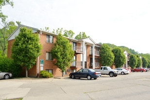 Green Valley Apartments in Cincinnati, OH - Building Photo