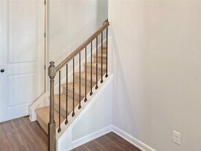 241 Birchwood Row in Canton, GA - Foto de edificio - Building Photo