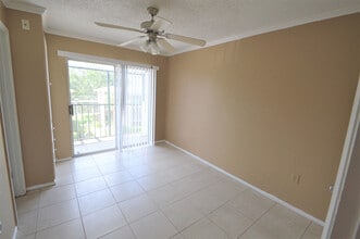 122 Water Front Way in Altamonte Springs, FL - Building Photo - Building Photo