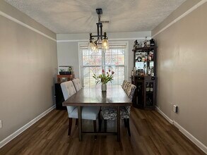 2317 Kissing Tree Ln SE in Smyrna, GA - Building Photo - Building Photo