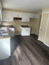 7032 W Mill Rd in Milwaukee, WI - Building Photo - Building Photo