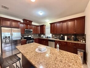 313 Frank E Rodgers Blvd N in Harrison, NJ - Building Photo - Building Photo