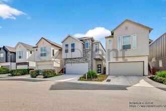 8851 Oakland Rd in San Antonio, TX - Building Photo - Building Photo