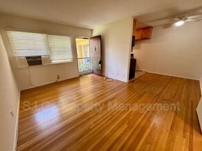 1702 W Victory Blvd in Burbank, CA - Building Photo - Building Photo