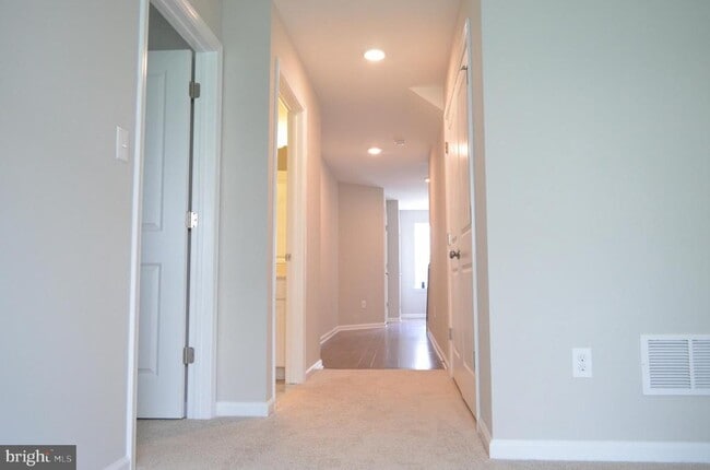 1503 Hights Farm Rd S in Monroe Township, NJ - Building Photo - Building Photo