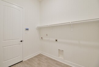 13207 Westmont Heights Ln in Houston, TX - Building Photo - Building Photo